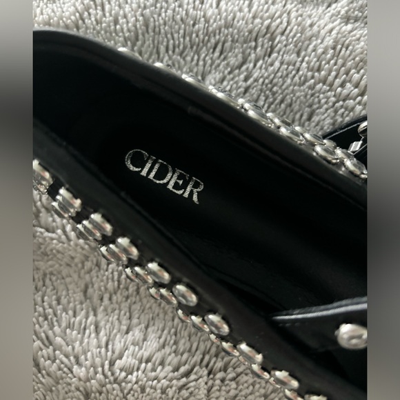 Crystal embellished ballet flats - Picture 9 of 10